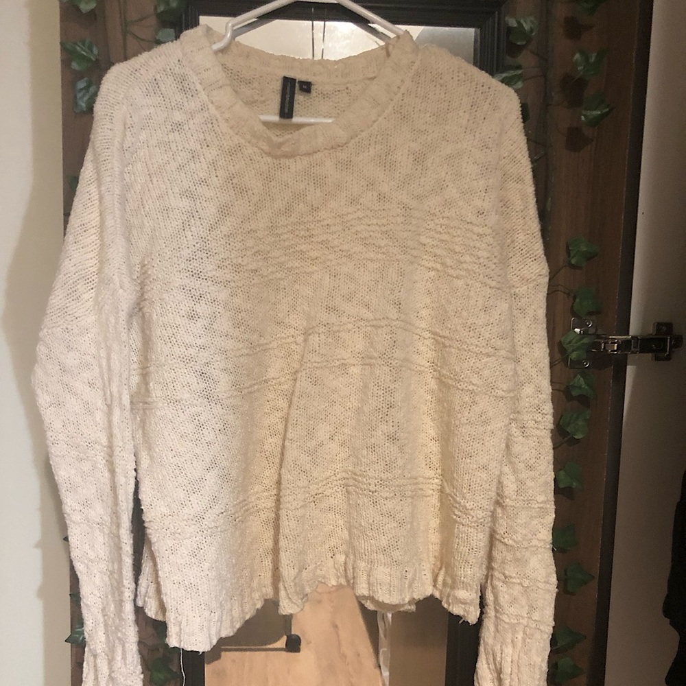 Moon&Madison knit sweater. White colour. Size M.